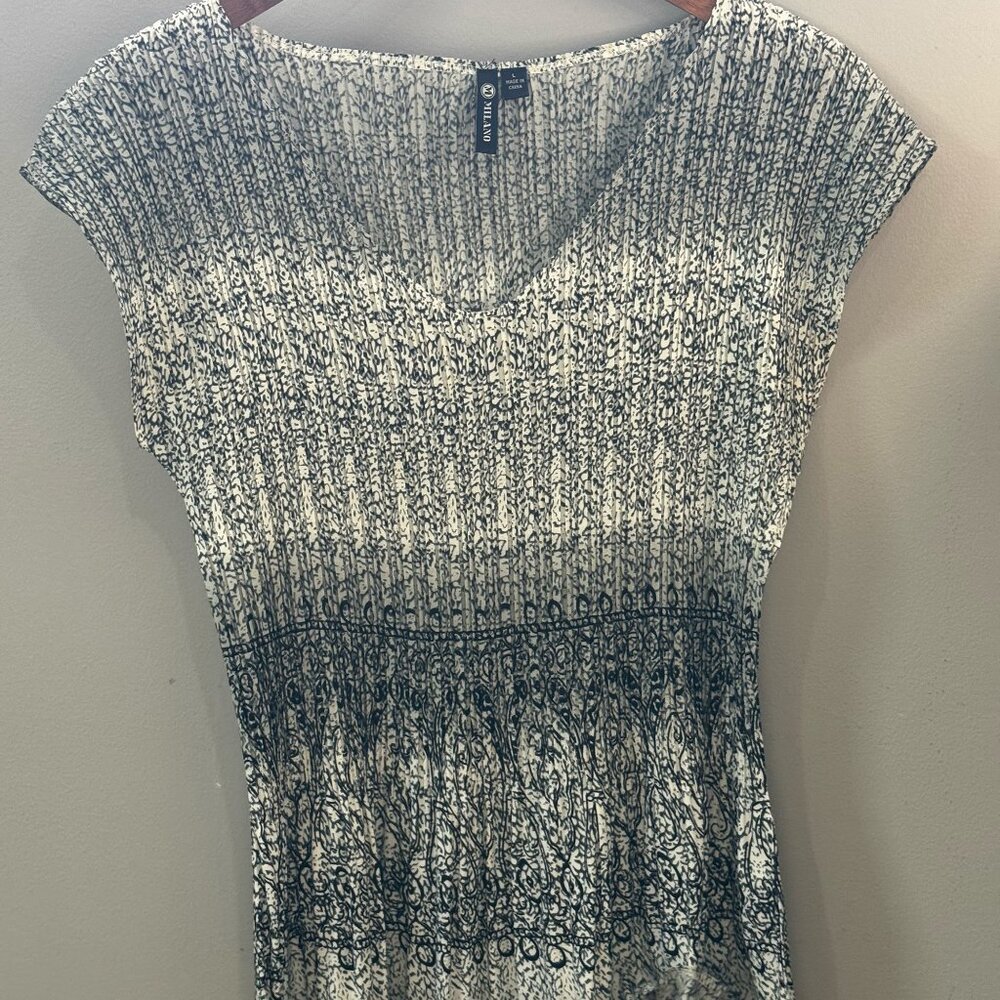 Black and White soft crepe-like sleeveless shirt Milano - Large